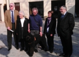 Pierre tricot, la donatrice, M.Clesse, la chargée de Communication et le Directeur de l'Ecole